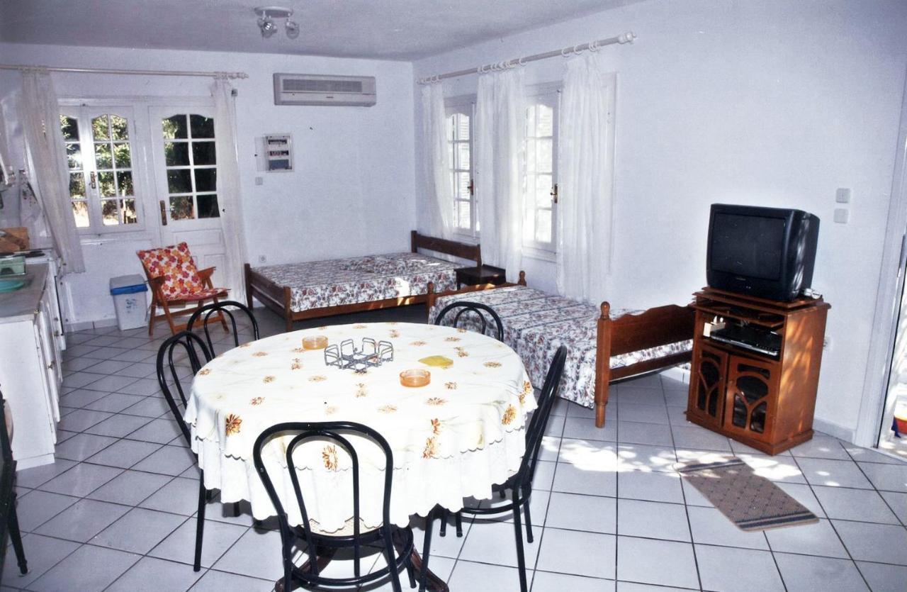 Villa Errieta Atheras Exterior photo